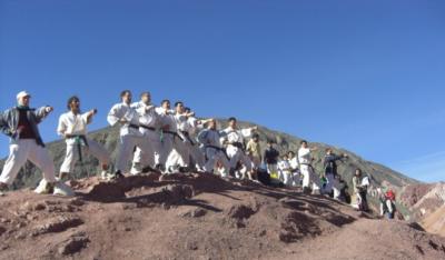 Delegaciones entrenando en el Cerro de los 7 colores, Purmamarca